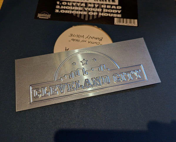 Bunny White : Outta My Head (12", Promo)