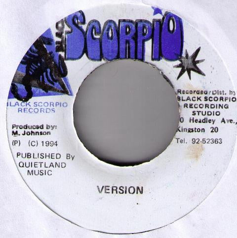 Barrington Levy / Mega Banton : She Is Mine (7")