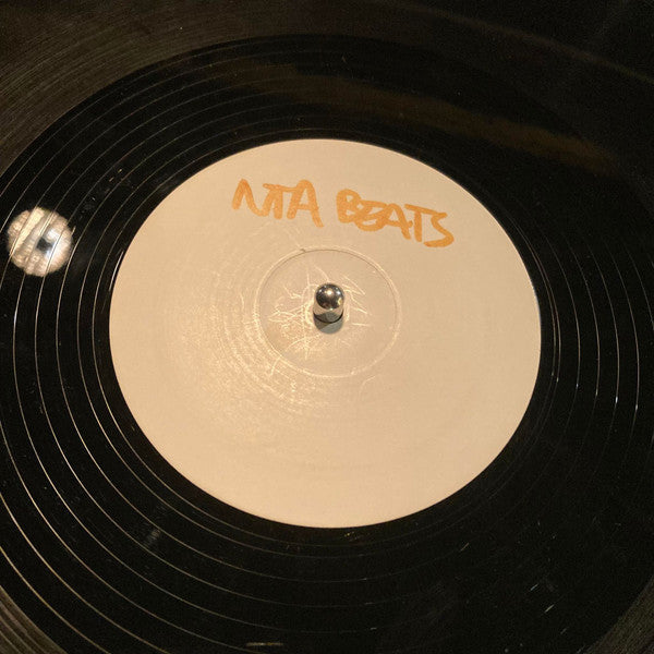 D.C. (14) : Waiting / Luke (12", W/Lbl)