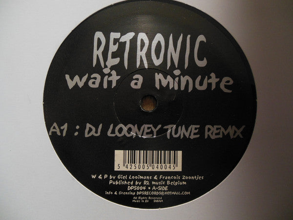 Retronic (3) : Wait A Minute (12", Single)
