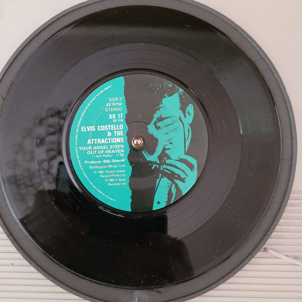 Elvis Costello & The Attractions : Good Year For The Roses (7", Single)