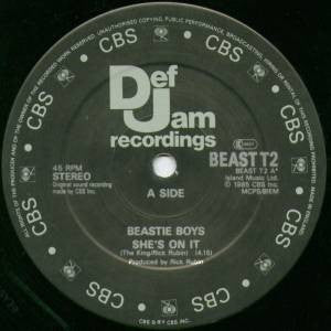 Beastie Boys : She's On It (12", Single, RE)