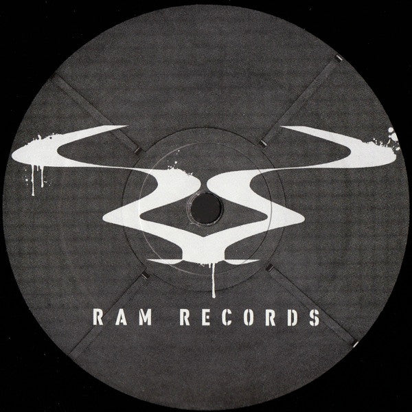 Wilkinson (4) / Delta Heavy : Refugee / Minus (12", Ltd)