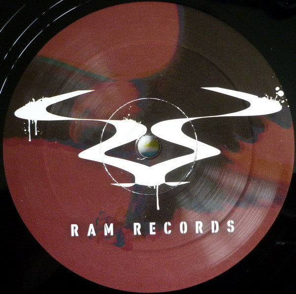 Loadstar : Berlin / Hit The Ground (12")