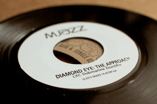 Diamond Eye : Hunter / The Approach - Dubmonger & LXC Remixes (45Seven Repress) (7", RE, W/Lbl)