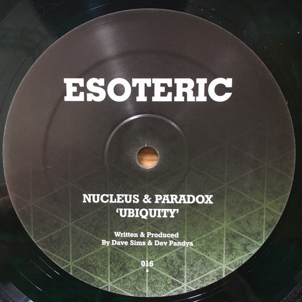 Nucleus & Paradox : Ubiquity / Foundation (12", Gre)